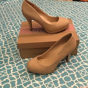 Womens Nude Wide Width Heels